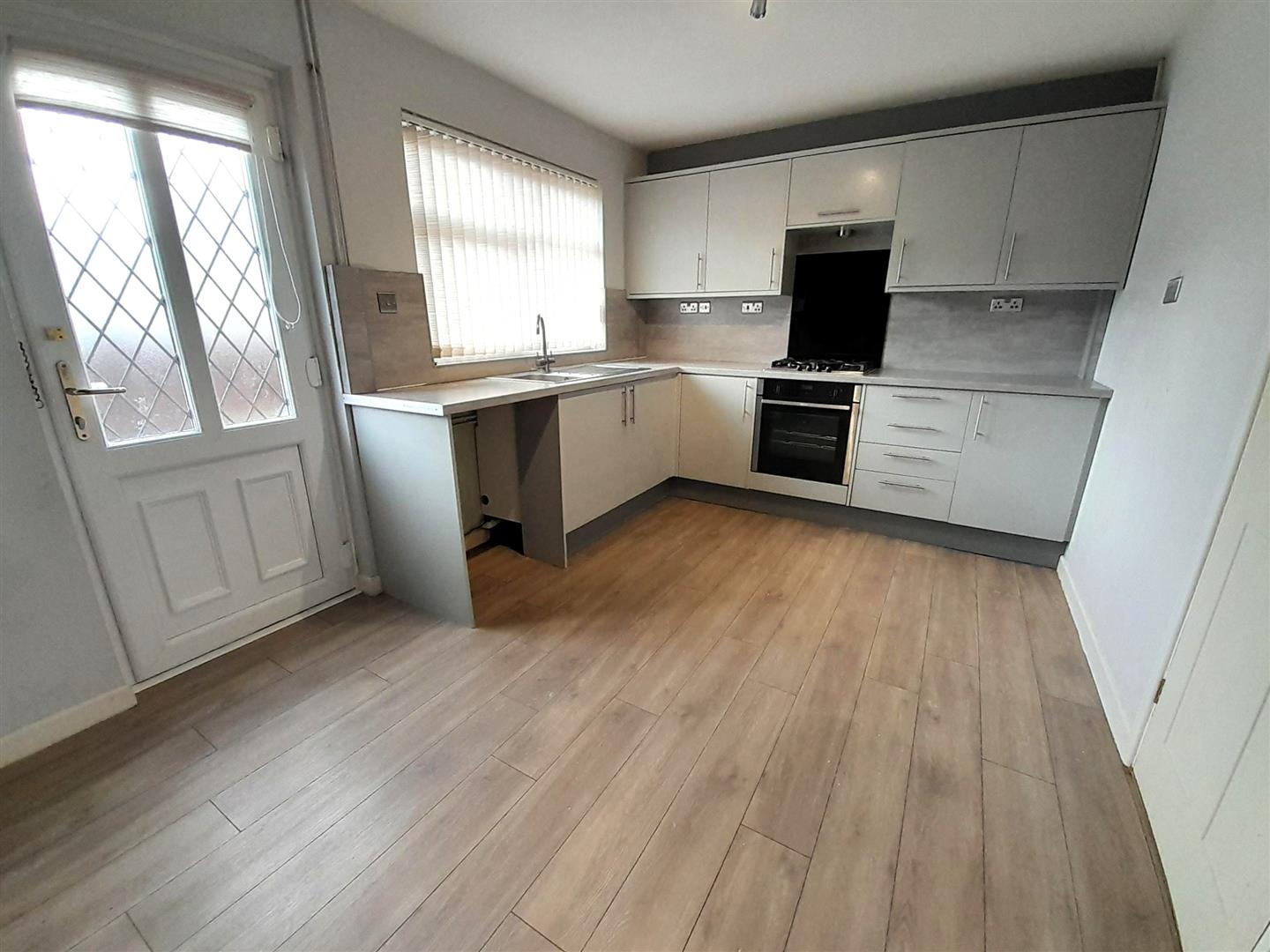 Cwrt Elusendy, Llanelli, SA15 1LD